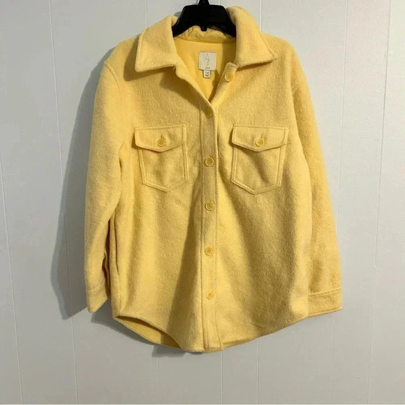 Women’s‎ large Joie yellow Fleece, button-down, collared yellow jacket. preowned